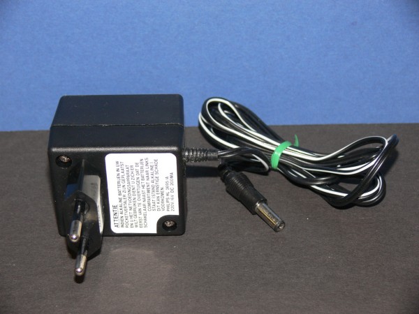 PHILIPS HL3695/A Netzteil 6V DC 200mA Stecker 5,5 x 2,5 mm