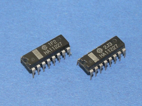 HITACHI HA11227 PLL FM Demodulator for portable and Car Radio Lot mit 2 Stück
