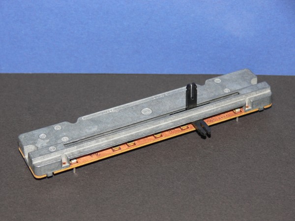 Preh 2x 100K Linear Stereo Schiebepotentiometer Flachbahnregler Schieberegler