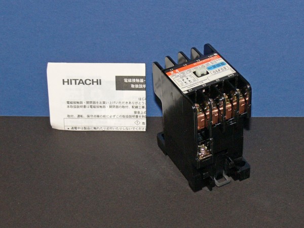 HITACHI X4 P18080 Leistungs Schütz 2x Ein 2x Aus für Hutschiene 230V neu