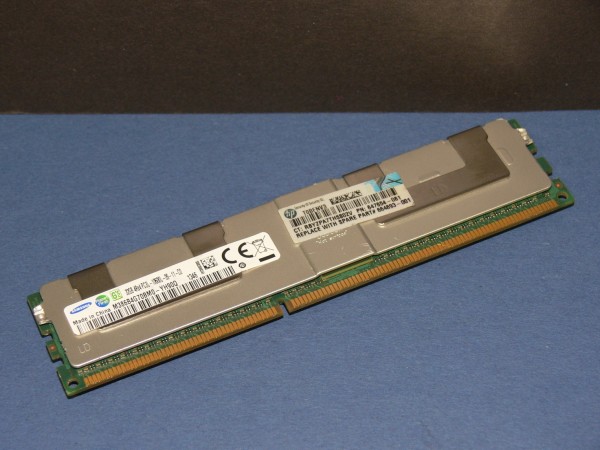 SAMSUNG 32GB - M386B4G70BM0-YH90Q DDR3-1333 PC3L-10600L Server RAM