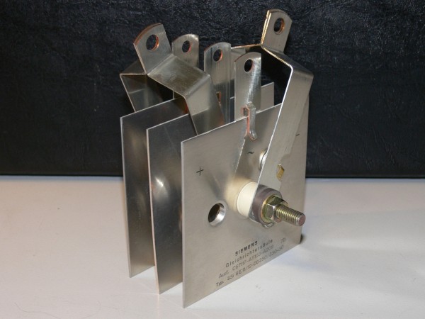 SIEMENS C67117-A5103-A209 SSI6E11/12-DB250-330-30 Gleichrichtersäule