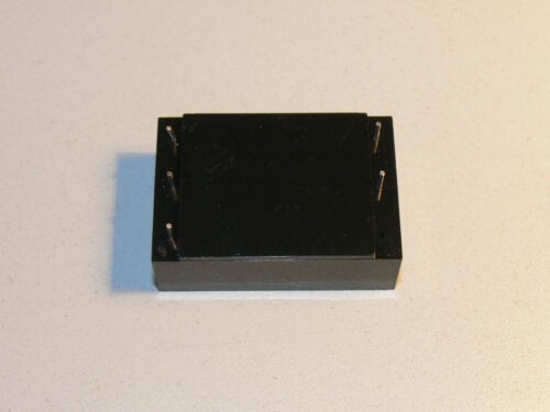 TOKO 15DF15E1 DC/DC Wandler / Converter In: 5V Out: +/-15V 0,1 A 1,5W