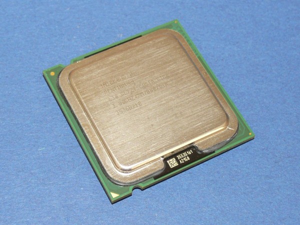 INTEL PENTIUM 4 SL7Z9 3,00 GHz Prozessor CPU Sockel 775