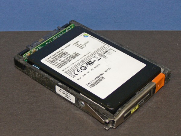 Samsung MZ-ILS3T80 SAS-SSD PM1633 3,84TB SAS 12G 2,5" MZILS3T8HCJM-000C3