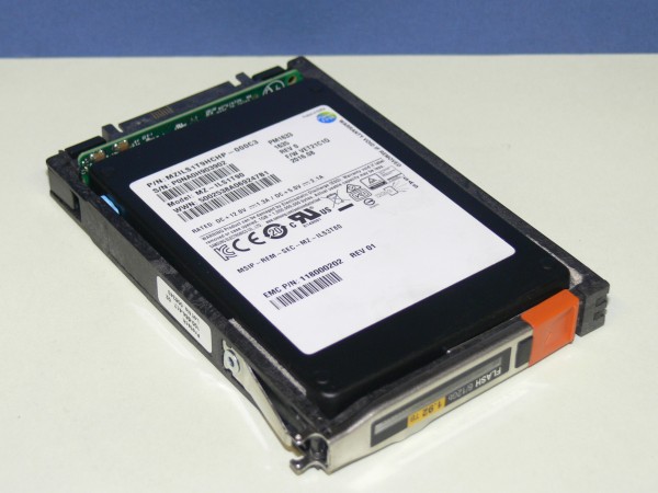Samsung MZILS1T9HCHP-000C3 SAS-SSD PM1633 1,92TB SAS 12G 2,5"