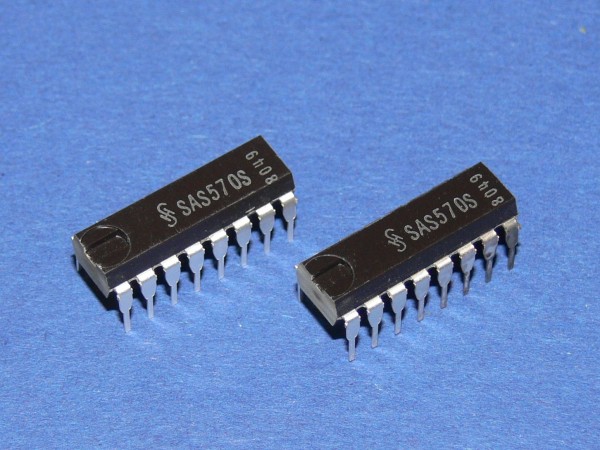 SIEMENS SAS570S 4 Channel Switching Amplifier DIP16 Lot mit 2 Stk.