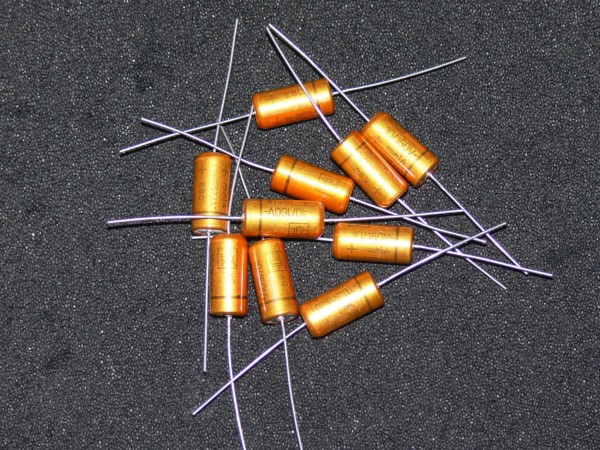 10 Stück - Roederstein Elko axial liegend 10uF 160V 10 160 21x10mm 105°C NEU