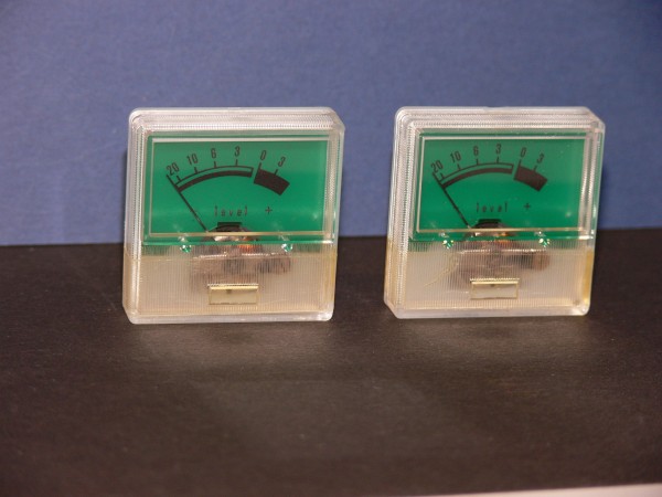 TELEFUNKEN Rec Level VU Meter Aussteuerungsanzeige Drehspulinstrument grün 2 Stk