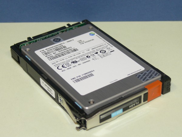 Samsung MZ6SR200HMFU-000C3 SAS Flash SSD 1346 200GB 2,5" Zoll