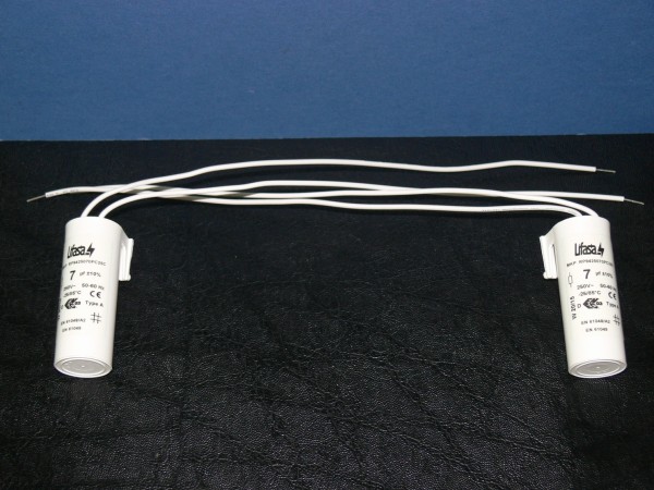 LIFASA RP9425070PC25C 7uF 250V MKP Kompensations Kondensator Lot mit 2 Stück