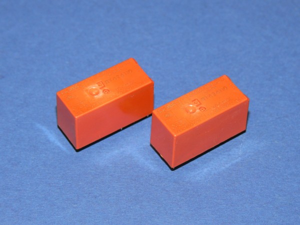 SCHRACK RT424110 Print Steck Relais 110V DC Spule 2xUm Kontakt 8A 2 Stück Lot