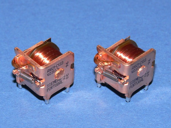 Siemens V23133-A1021-C133 Automotive Relais Hochstromrelais Lot mit 2 Stück