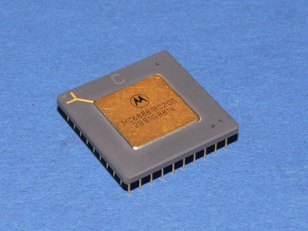 MOTOROLA MC68881RC20B vergoldet Ceramic HCMOS Floating-Point Coprocessor Vintage