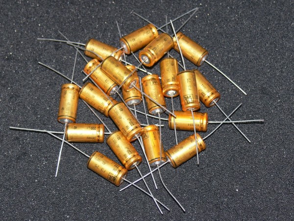 Roederstein Kondensator axial Elko 220uF 40V 105° 12x25 mm Lot mit 20 Stk.