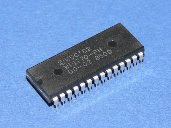 Western Digital WD1770-PH Floppy Disk Controller WD1770-PH00-02 DIP28 IC Neu