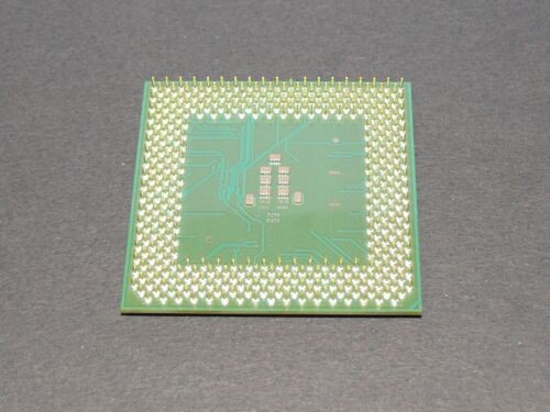 INTEL CELERON SL6C7 1,3 GHz Prozessor CPU Sockel 370 Neu