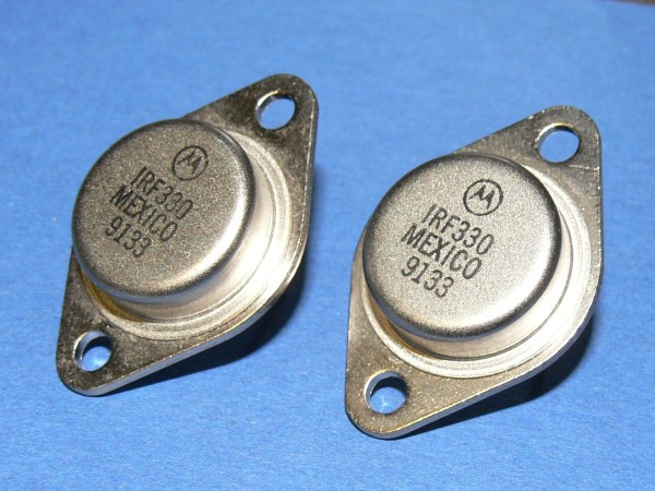 MOTOROLA IRF330 POWER Transistor N-Channel MOSFET 400V 5,5A 75W Lot mit 2 Stück