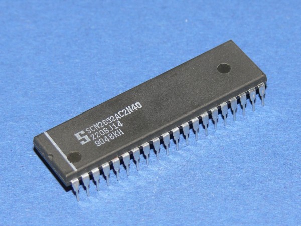 SIGNETICS SCN2652AC2N40 Multi protocol cummunications Controller MPCC IC