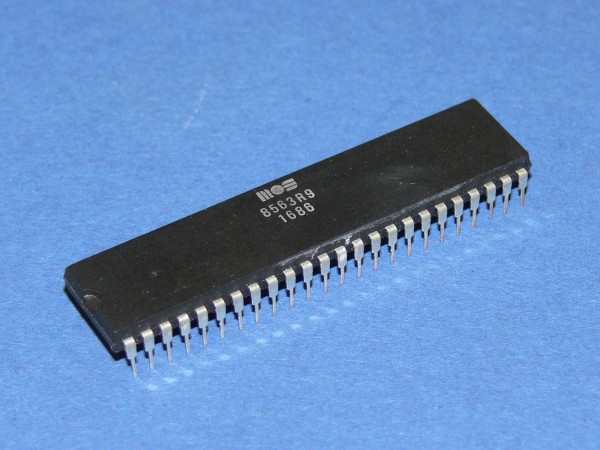 MOS8563R9 8563 VDC Chip Commodore C128