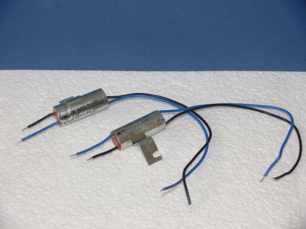 Entstörkondensator 0,1uF + 2x 2500pF XY + 2M Ohm 250V AC 2A Entstörfilter 2 Stk