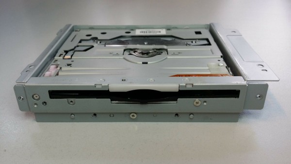 VWZ1201 CD / DVD Laufwerk für Auto Navigation NISSAN 25915 Typ: VWZ1202