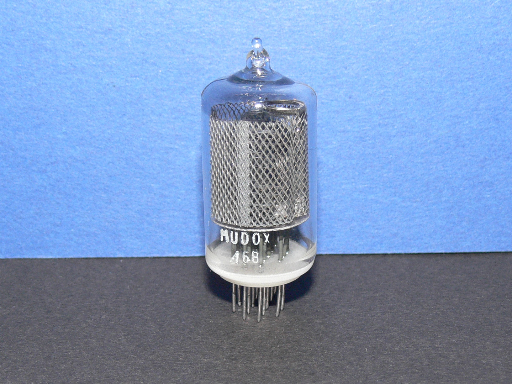 Valvo Philips MUDOX 6B Nixi Röhre Vintage Neu 